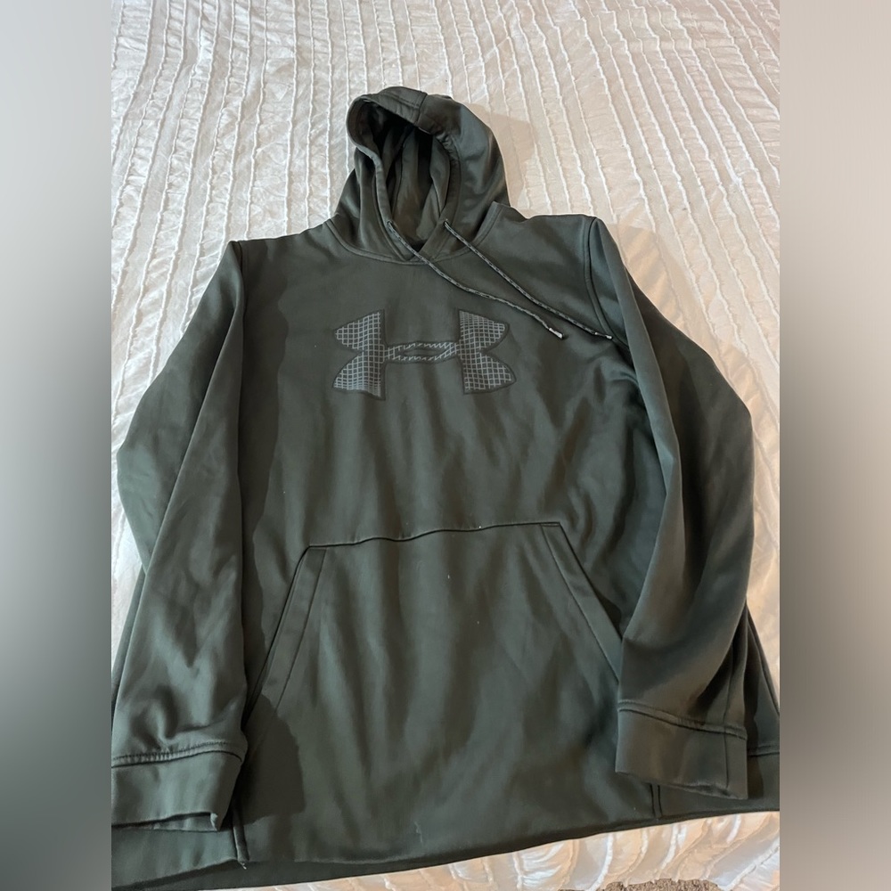 Men’s Under amour hoodie Xl